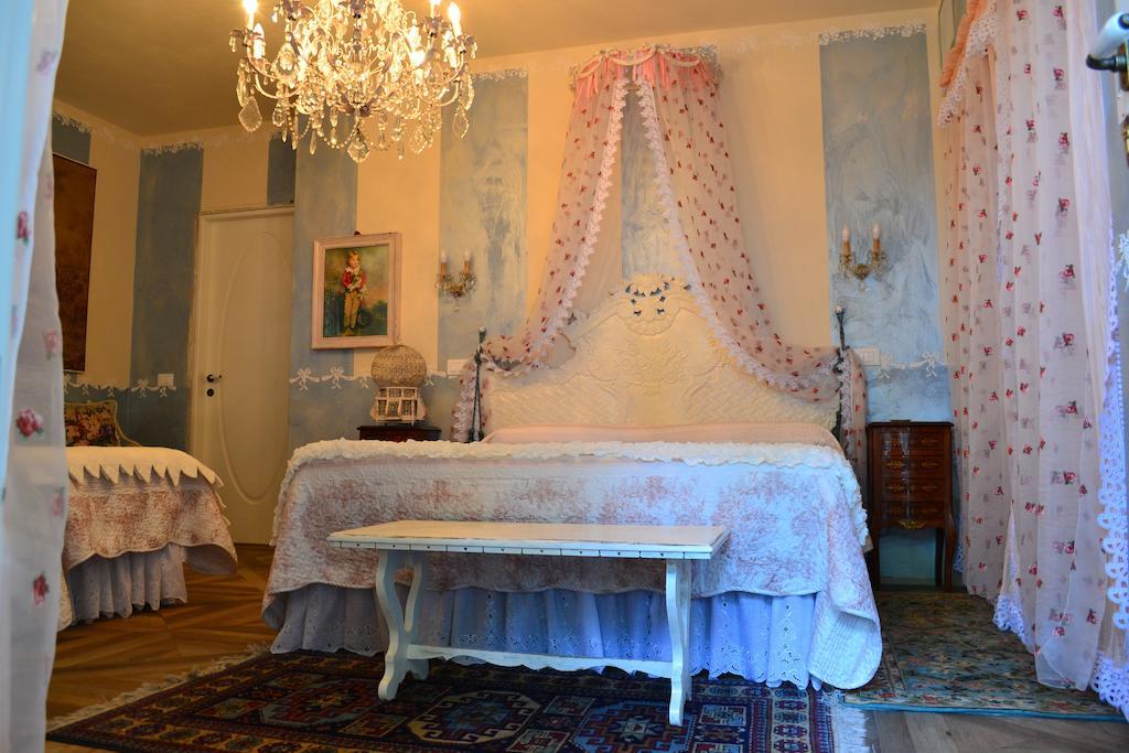 La Maison Delle Favole Десенцано дел Гарда Стая снимка