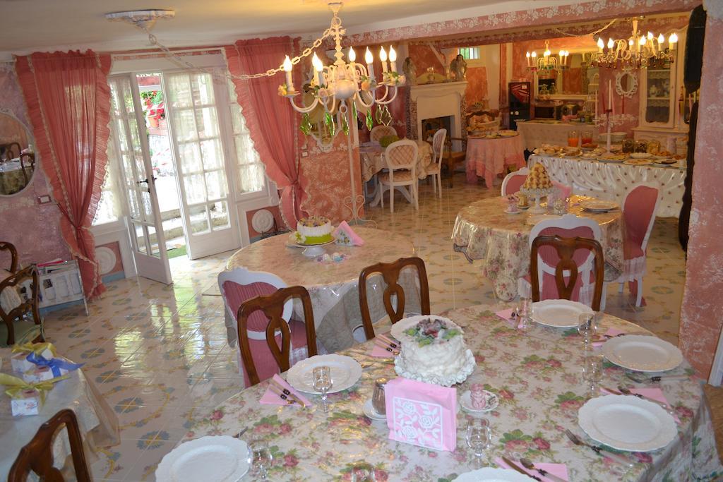 La Maison Delle Favole Десенцано дел Гарда Екстериор снимка