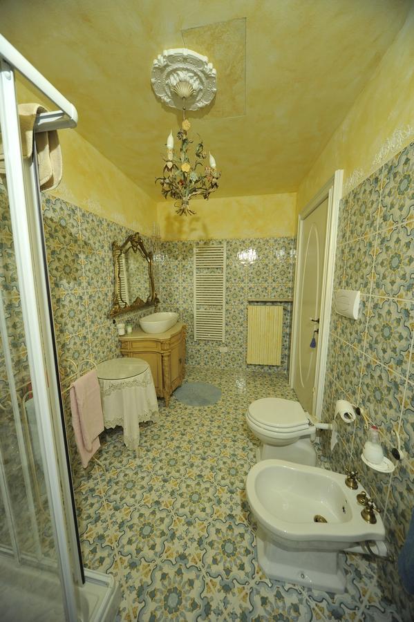 La Maison Delle Favole Десенцано дел Гарда Екстериор снимка
